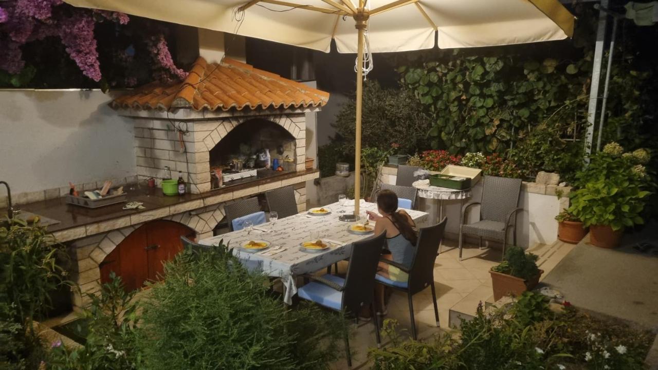 Apartments Kekica نوفاليا المظهر الخارجي الصورة